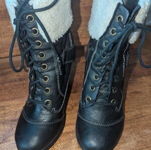 Guess faux black leather and sheerling lace up boots, size 6
